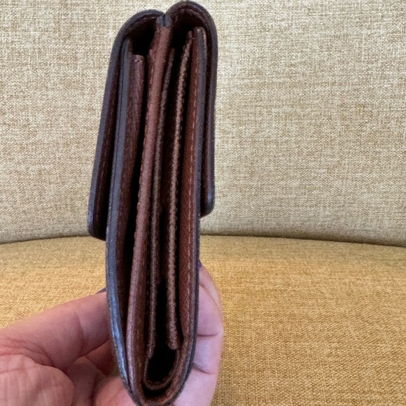 Louis Vuitton Compact Monogram Wallet - Picture 6 of 11